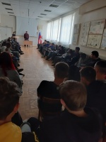 Сотрудники ГИБДД провели беседу со студентами техникума