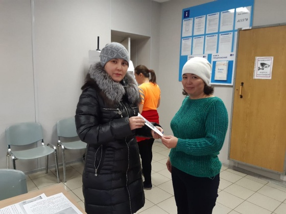 Специалисты управления социальной поддержки населения Александрово-Гайского района ведут активную разъяснительную работу среди населения о мерах социальной поддержки семей с детьми.